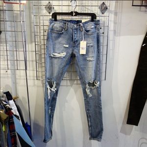 NEW MNML Tapered Jeans